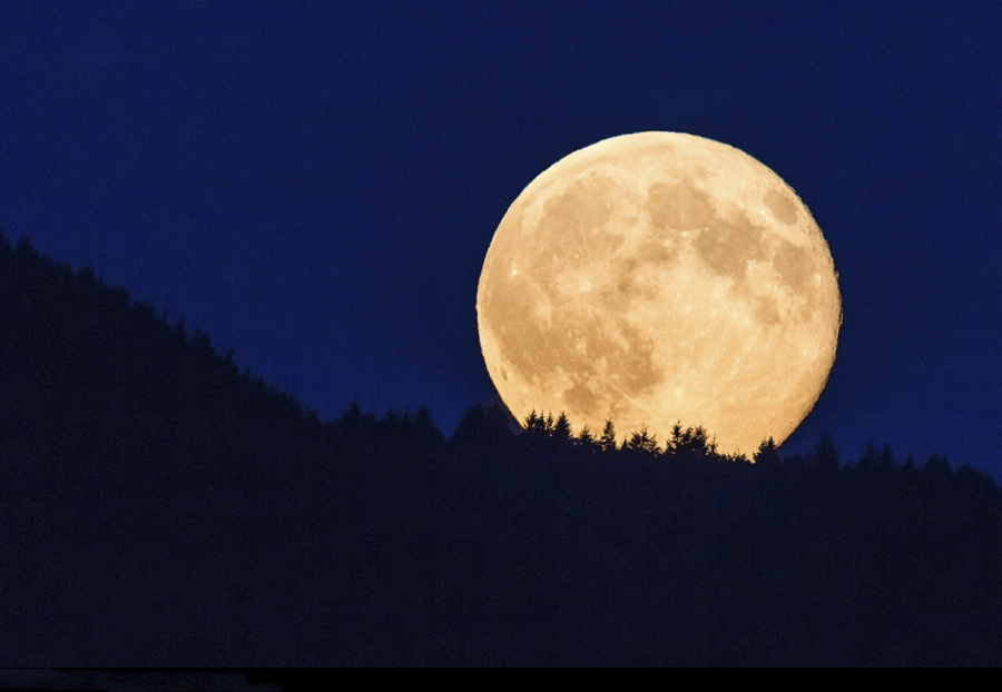 This Years Brightest Supermoon Is Approaching